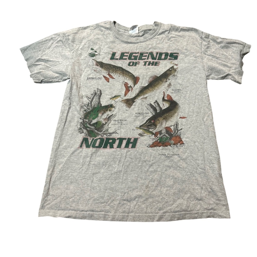 Gildan Legends of the North Fishing T-Shirt Gray Mens M Sioux Narrows Canada